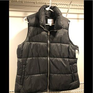 NWT black Old Navy vest